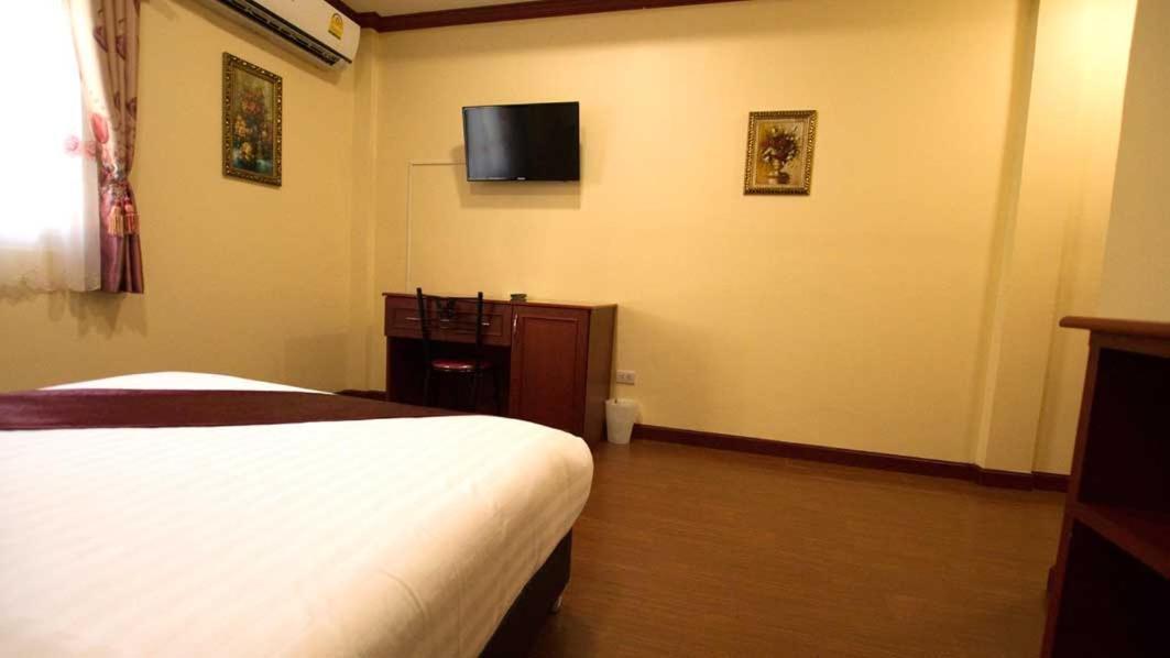Bluebird Inn Pattaya Exterior photo